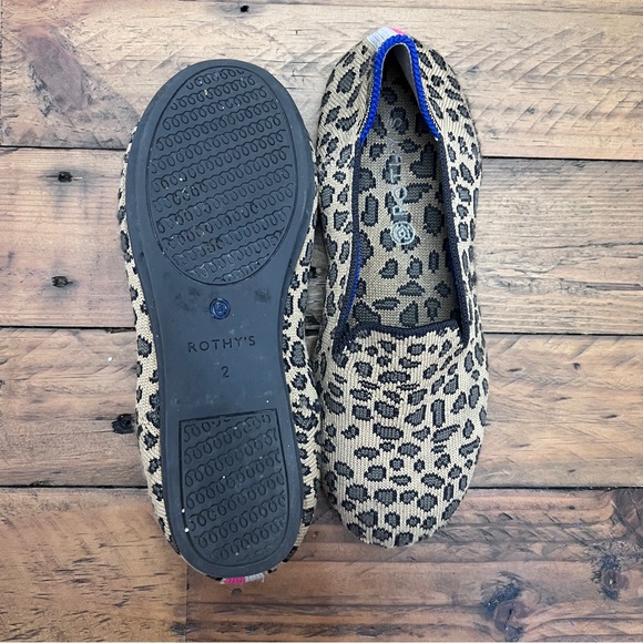 Girls Rothy’s Size 2 - Picture 3 of 4